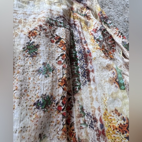 Floral Relaxed Buttoned Blouse with Mandarin Collar - Picture 10 of 15
